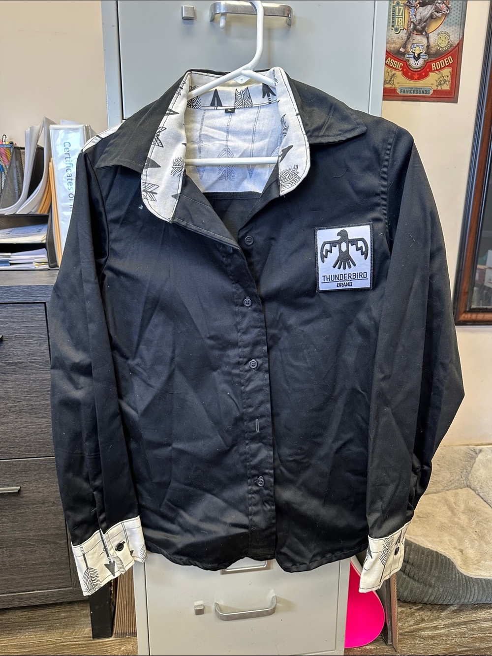 Thunderbird Brand Button Down Arrow